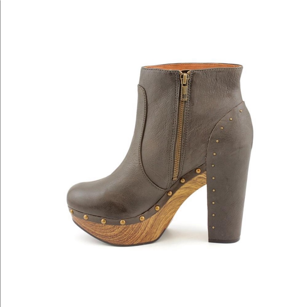 Lucky platform booties